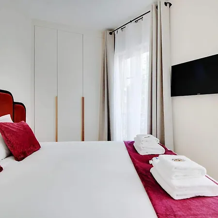 Cozy Entire Near The Eiffel Tower Apartment