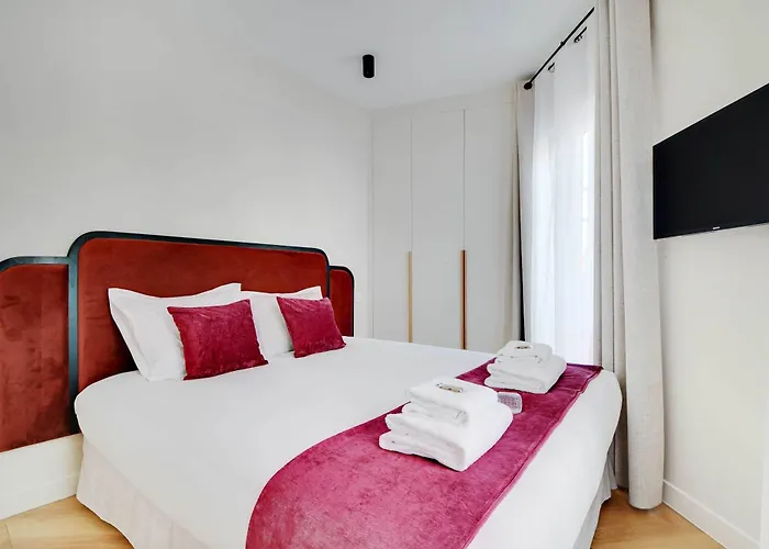 Cozy Entire Near The Eiffel Tower